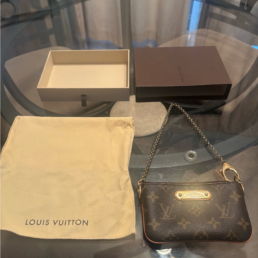Mini Louis Vuitton Gold and Brown Monogram Pochette